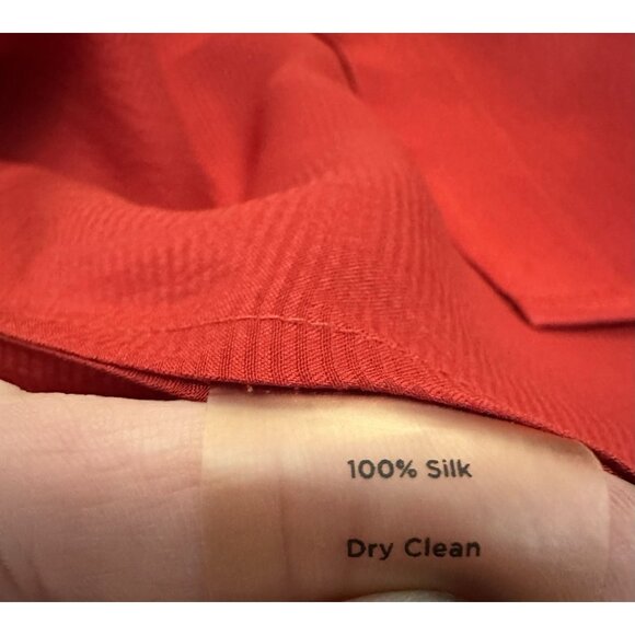 Talbots Petites 100% Silk Blouse Size 4P Red Button Down Holiday Christmas - Picture 3 of 6
